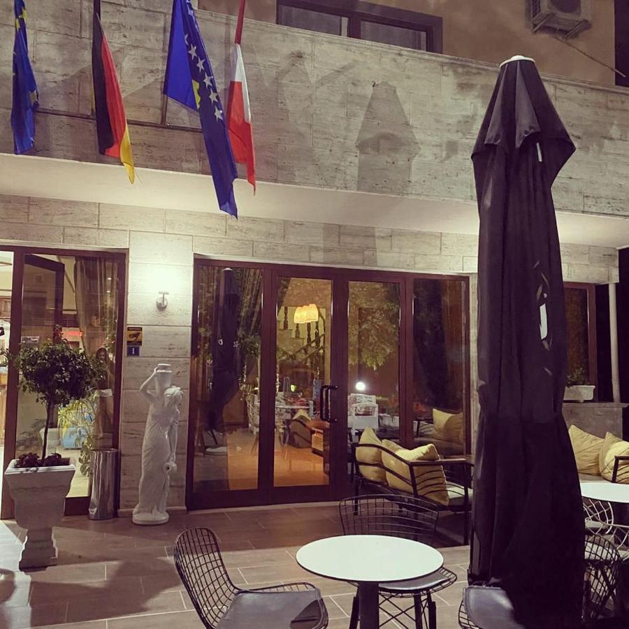 Hotel Ambasador Garden Lezhë المظهر الخارجي الصورة