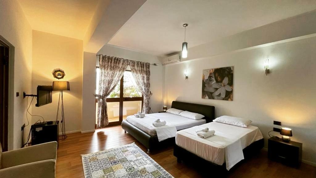 Hotel Ambasador Garden Lezhë المظهر الخارجي الصورة
