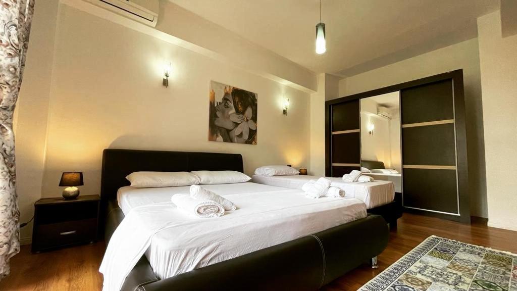 Hotel Ambasador Garden Lezhë المظهر الخارجي الصورة